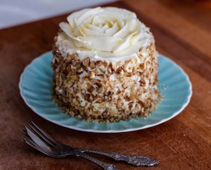 carrot-caramel-cheesecake-cake